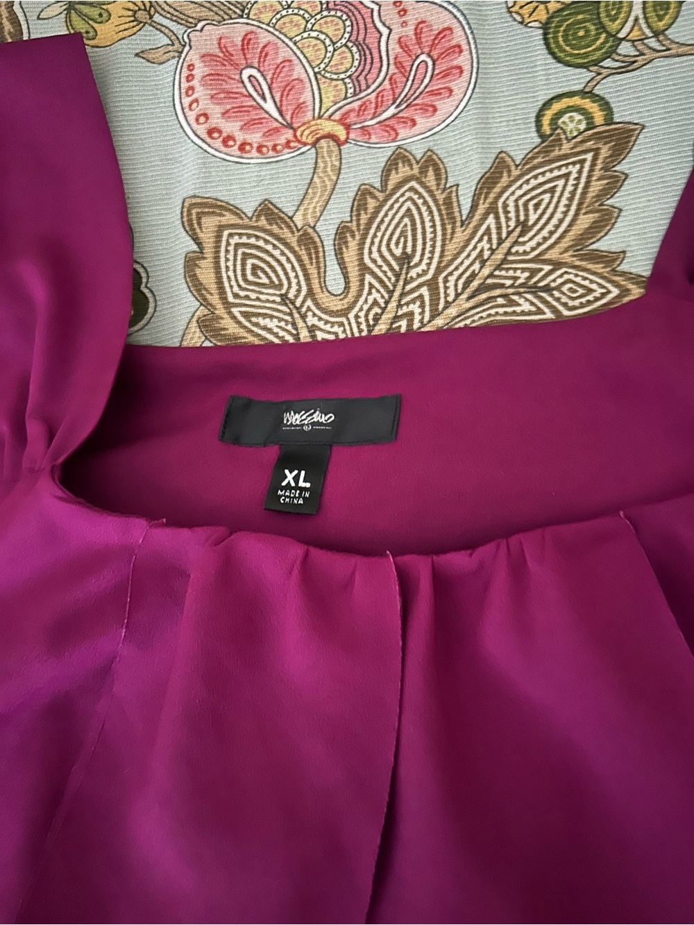 Magenta Women’s sleeveless blouse - XL